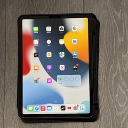 iPad Pro 11 Inch 3rd Gen 256GB with Magic Keyboard, Apple Pencil, & Cases