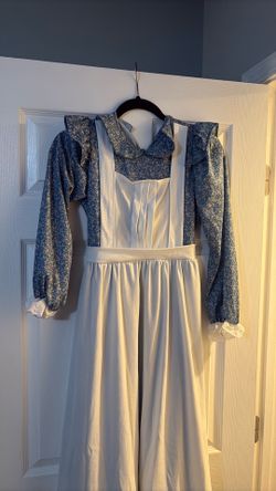 Prairie or pioneer costume