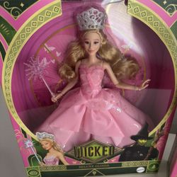 Deluxe Glinda Wicked 11.4’ Doll & Accessories New in Box w Rare