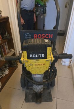 Bosch Brute Beeaker Hammer