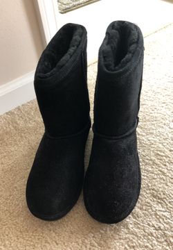 NOT UGGS but still a nice pair of boots worn once