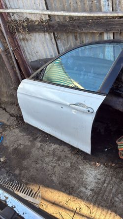 2014 Bmw 328 Left Front Door 