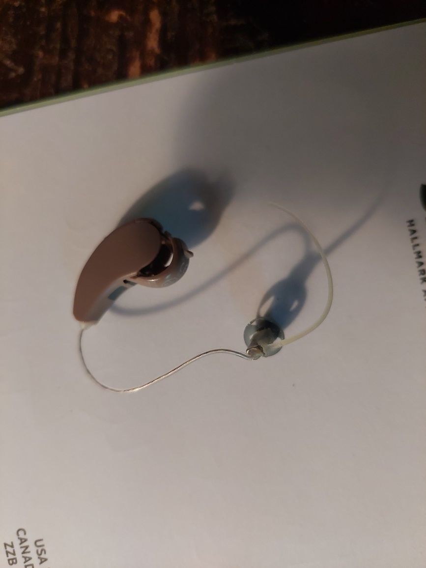 Beltone Hearing Aid Legend (left)