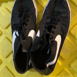 Men’s Nikes