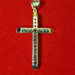 14kt Gold Cross Pendant