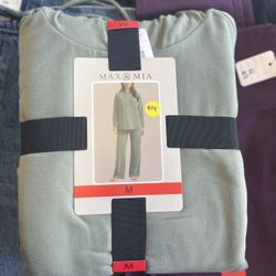 Max And Mia Lounge Set Size Medium 