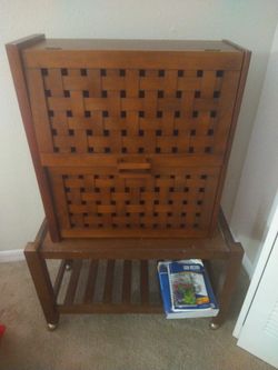 SOLID TABLE IN GOOD CONDITION &CLOSET 