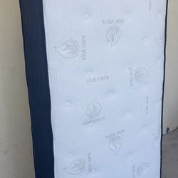 Aloe Vera Twin size only