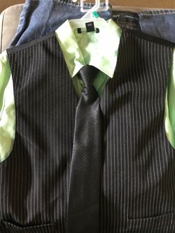 Boys 4 piece suit size youth 12 reg