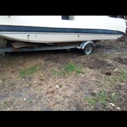  Cobia 18 Deck Boat Hull With Outboard