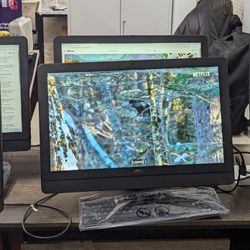 Dell All-in-One
Core i3/i5
4th Generation 
RAM 8GB
512 SSD
Window 11 PRO installed comes with  a wired keyboard and mous