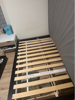 Modern platform for Full size bed