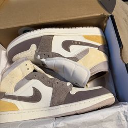 Air Jordan 1 Mid SE Craft