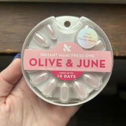 Olive And June Press On Nails