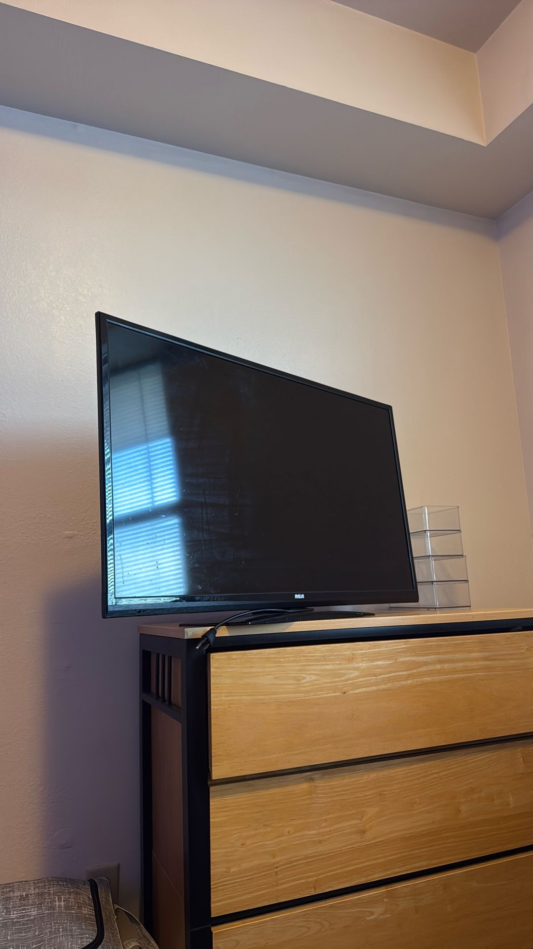 RCA Flat Screen 40” HDTV LED LCD