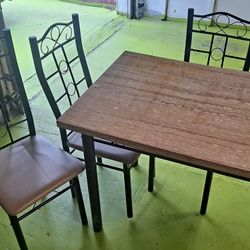 Kitchen Table With 3 Chairs