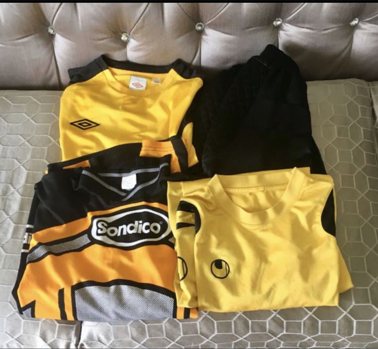 Goalkeeper pants and jersey size small and medium
