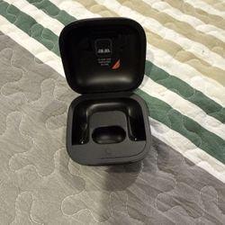 Beats Apple genuine Powerbeats Pro A2078 replacement Charging Case charger