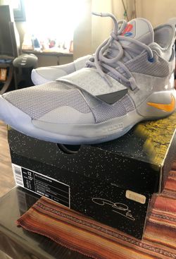 Never worn Men’s shoes limited edition PG2.5 PLAYSTATION