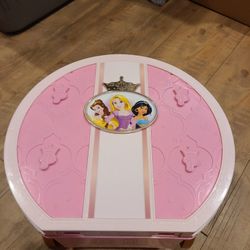 Disney's Princess Make Up/Jewelry Vanity 