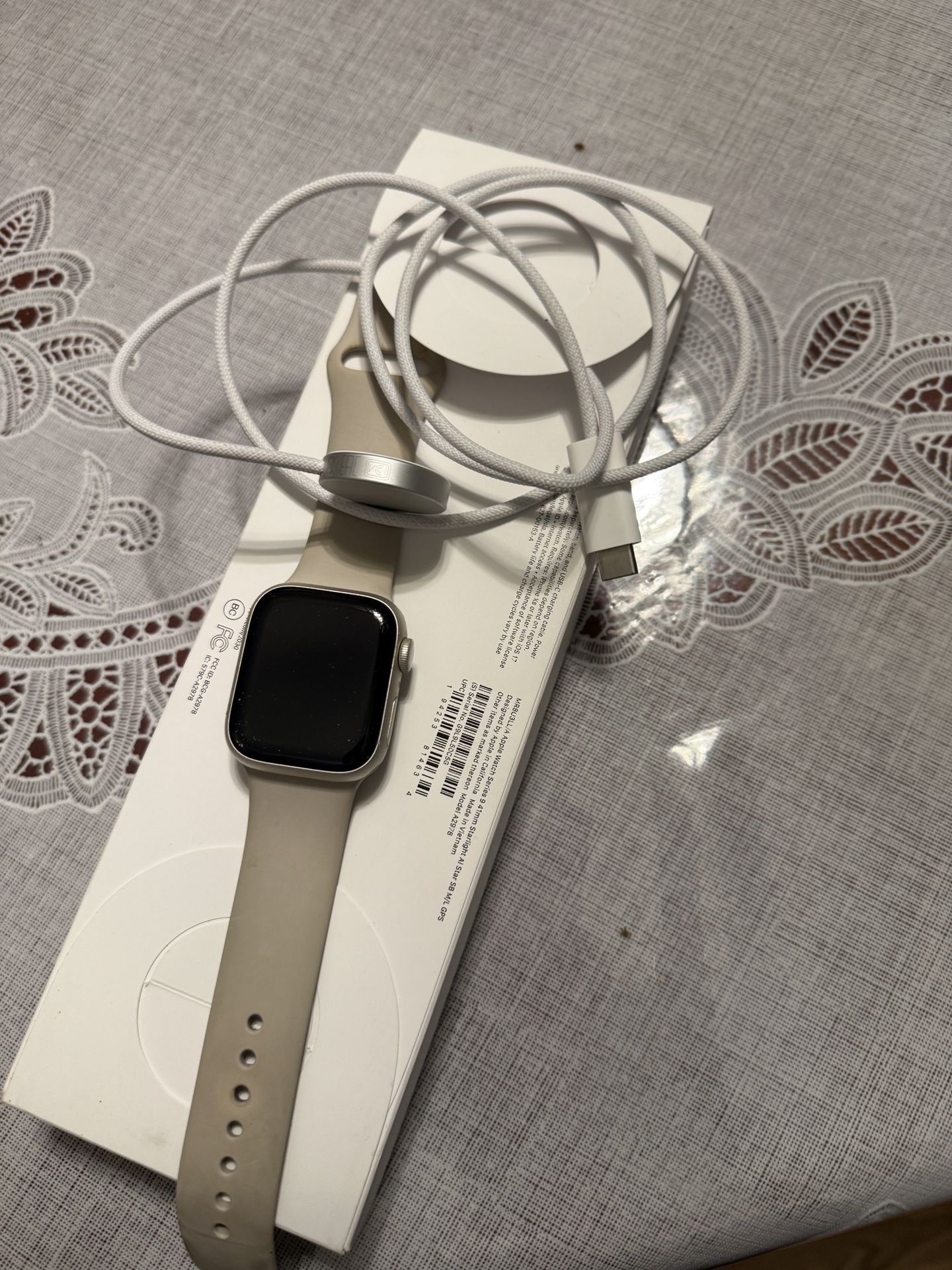Apple Watch 9. - 42mm