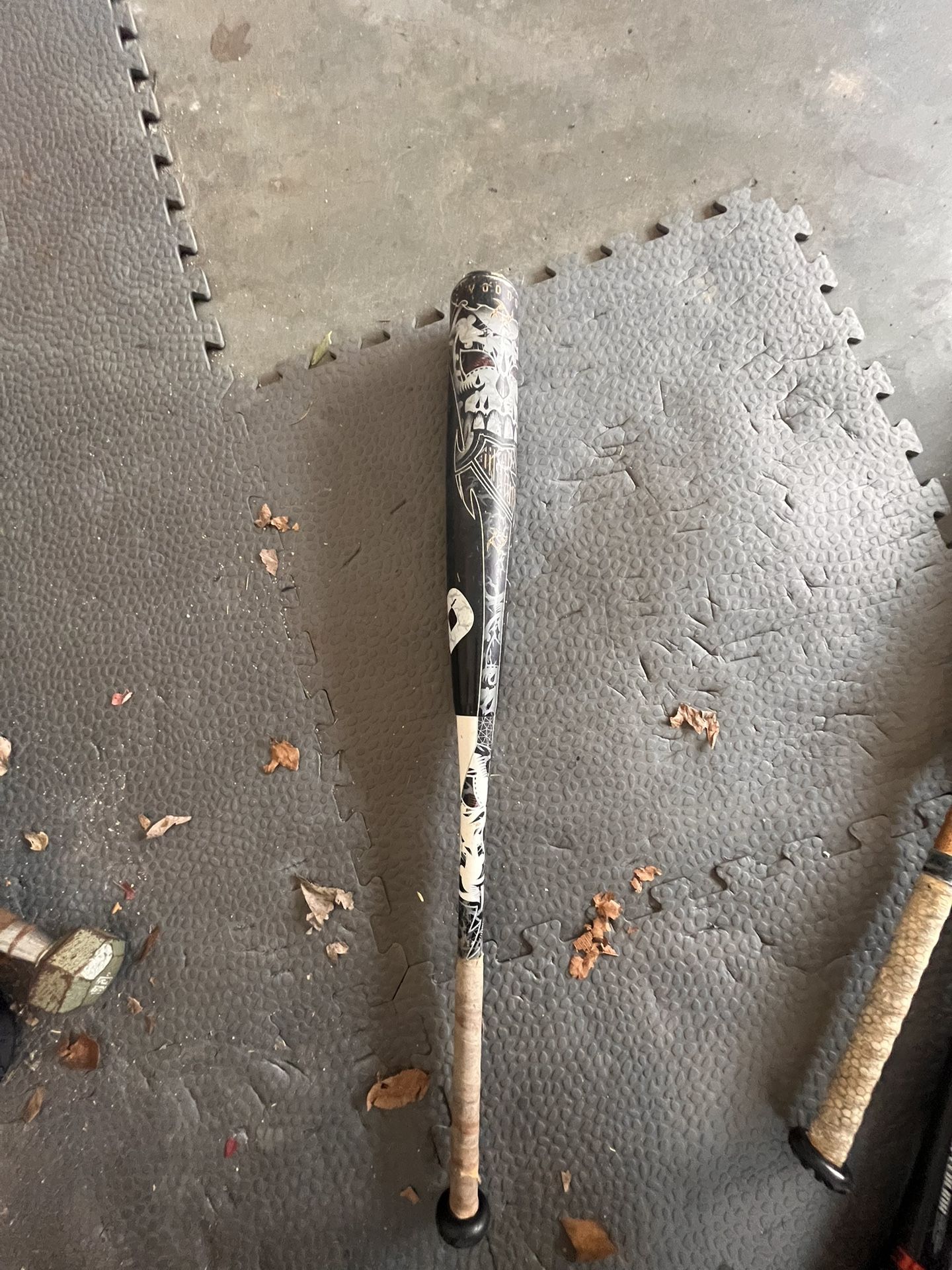 DeMarini Voodoo Baseball Bat 33/30 Drop 3 BBCOR