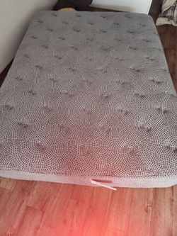 Queen sized mattress
