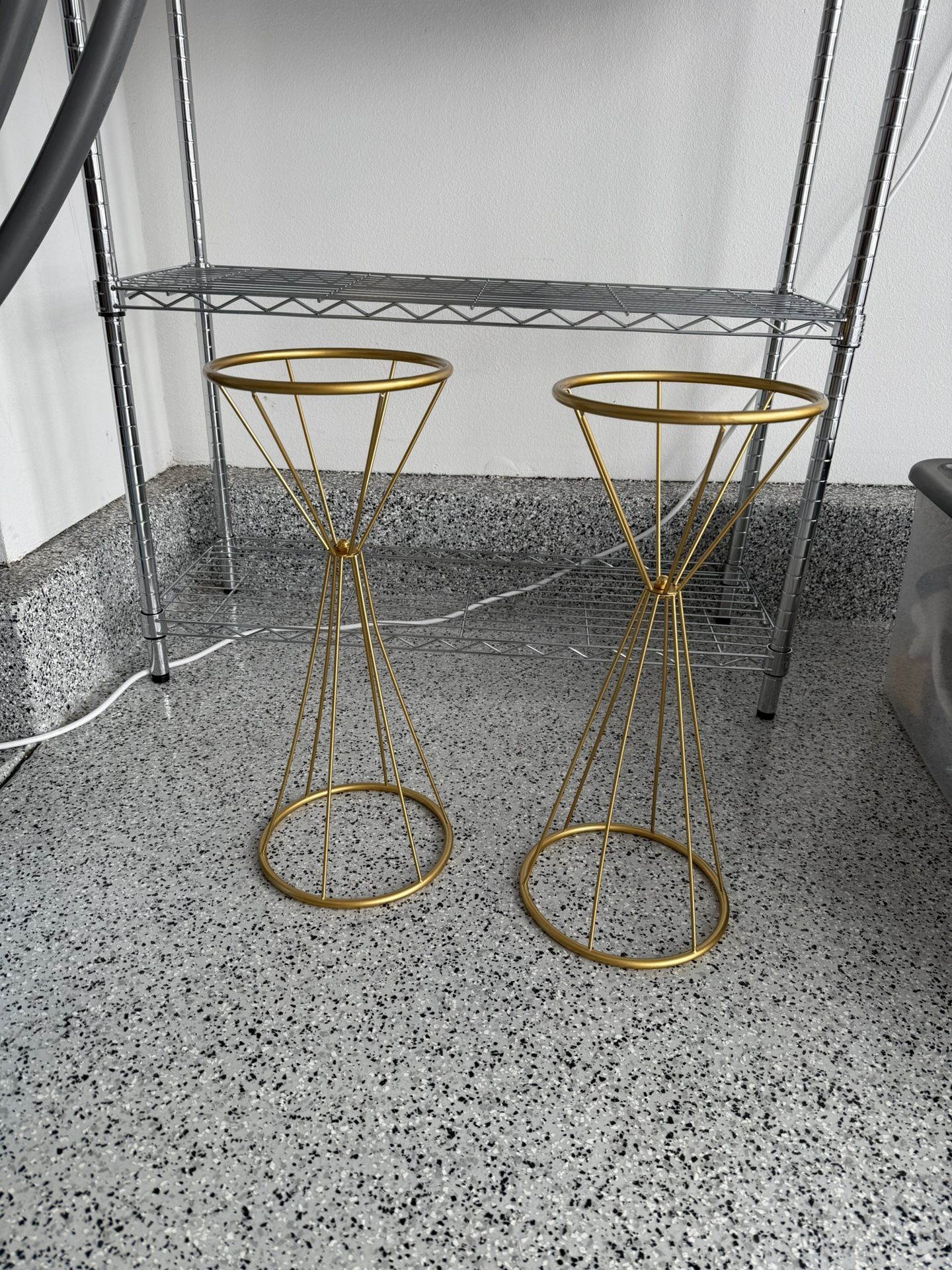 Set Of 2 Gold Geometric Metal Flower Stands