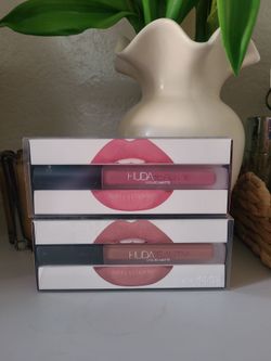 HUDA BEAUTY
