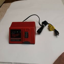 Milwaukee Heavy Duty Charger