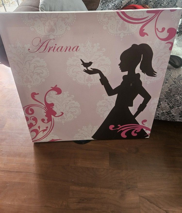 Ariana Room Decor