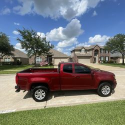 Beautiful 2022 Chevy Colorado LT