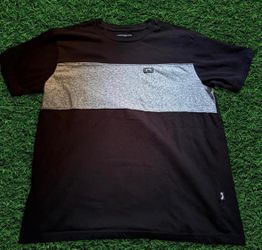 Y2K 2000s Black & grey Billabong tee