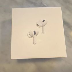 Apple AirPods Pro 2nd Generation with MagSafe Wireless Charging Case *New In Box