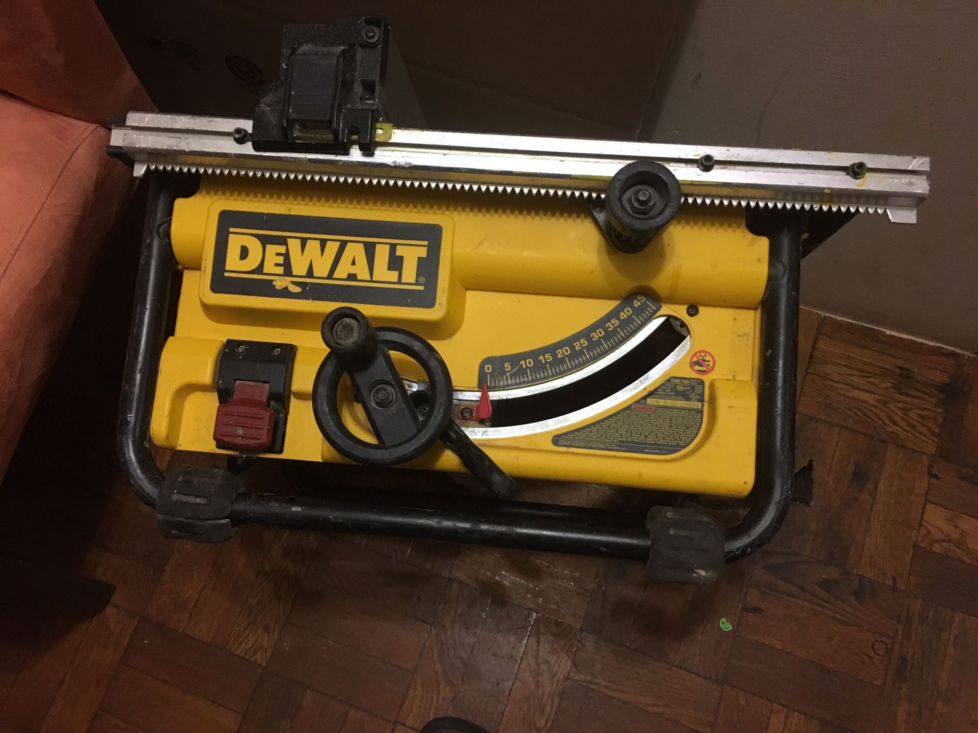 Table saw 10inch good condition