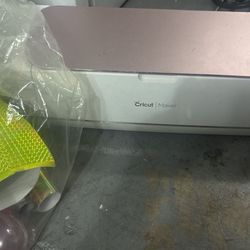 Cricut For Sale Doesn’t Have Cords Been Sitting In Garage