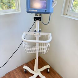 Midmark IQ Vitals PC Vital Signs Monitor