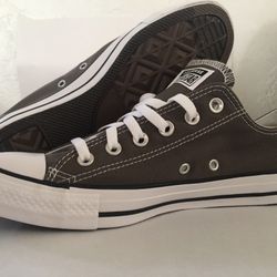 Converse Men’s Chuck Taylor All Star / Charcoal Size 7