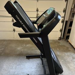 Horizon Treadmill