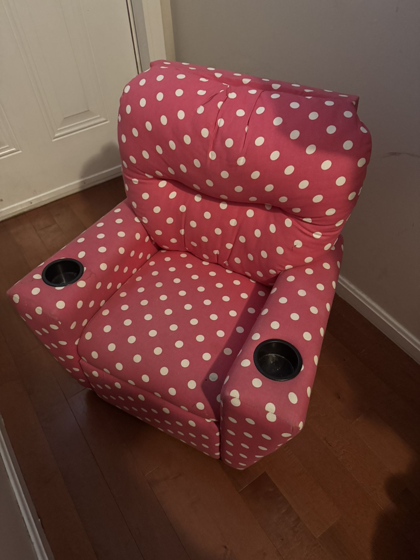 Kids Pink Polka Dot Chair