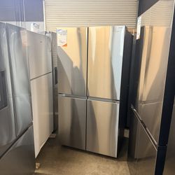 Samsung Stainless Steel 4-Door Flex Refrigerator With Beverage Center And Ice Maker🔥