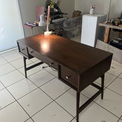Gavian Desk By Corrigan Studios