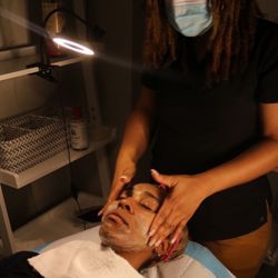 Facials $45!!!!, Facials , Skin, Skincare, Extractions, Esthetician, Derma plane, Atl Facials, Spa, Spa Day,
