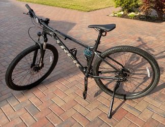 Trek Marlin black
