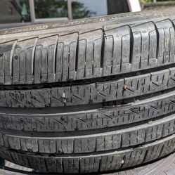 Tire 225/60R18 New