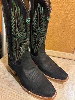 Ariat rough outs