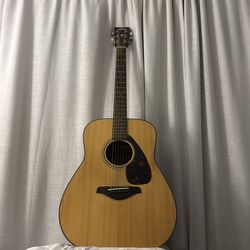 Yamaha FG700S Acoustic Guitar + Stand