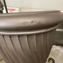 Large plastic planter bucket 