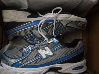 New Balance  size 10 men