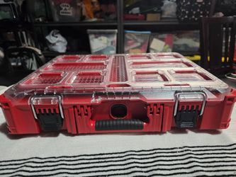 Milwaukee Packout 11-Compartment Impact Resistant Portable Small Parts Organizer